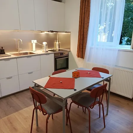 Dome At Nepliget Apartment Budapest